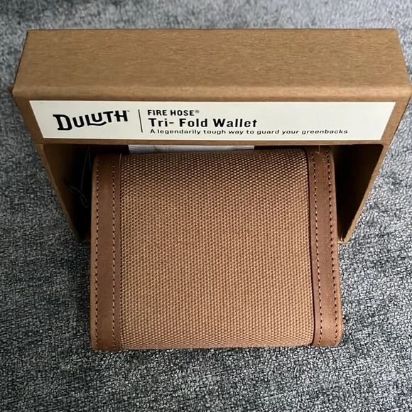 Duluth Fire Hose Tri-Fold Wallet new with box - Picture 8 of 9